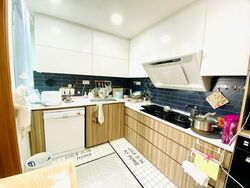Queens (D3), Condominium #575615781